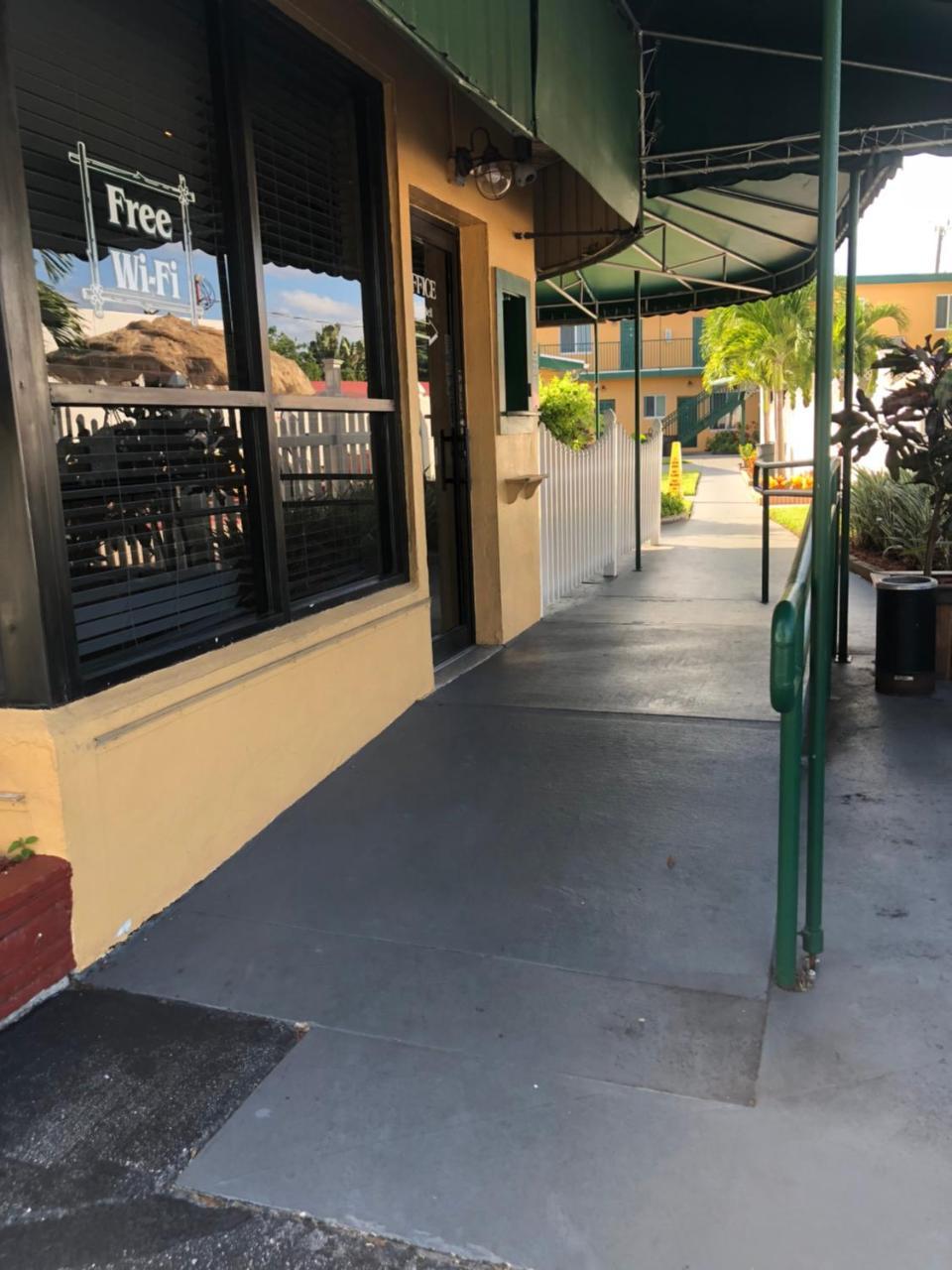 Bali Hai Motel Fort Lauderdale Exterior photo