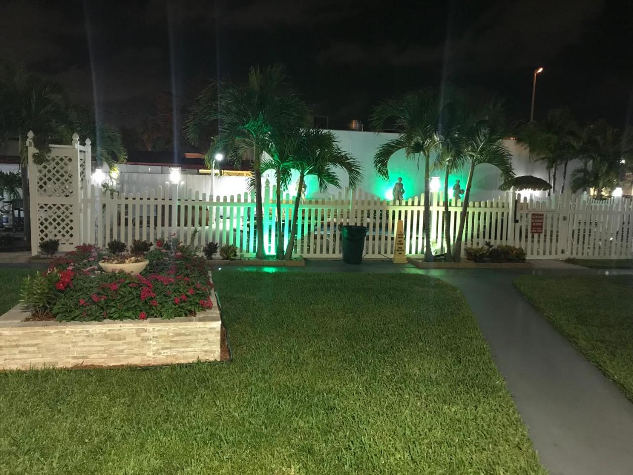 Bali Hai Motel Fort Lauderdale Exterior photo